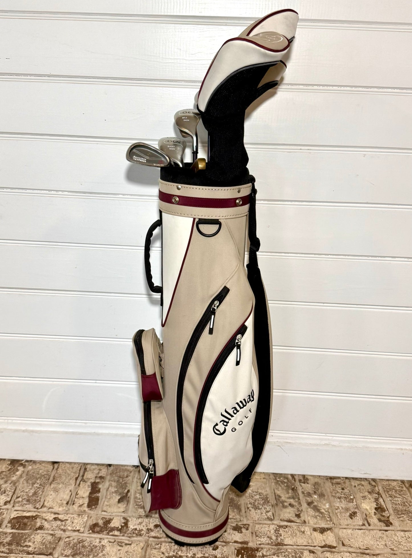 Ladies Callaway GES Set of Golf Clubs W/Bag & Extras
