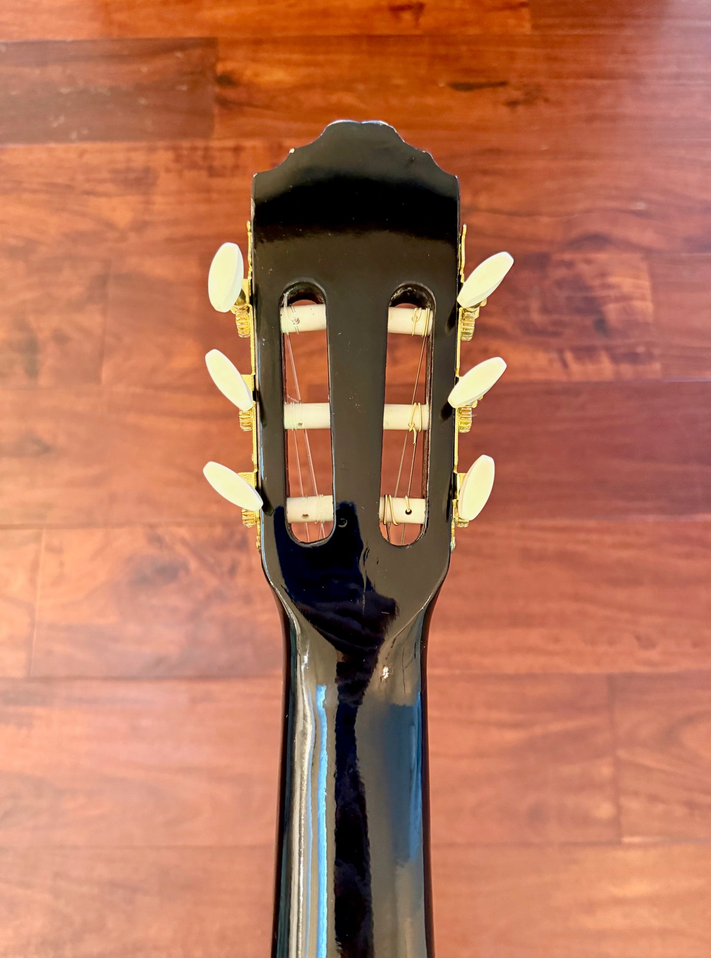 Carlo Robelli Full Size Classical Acoustic Guitar See Details