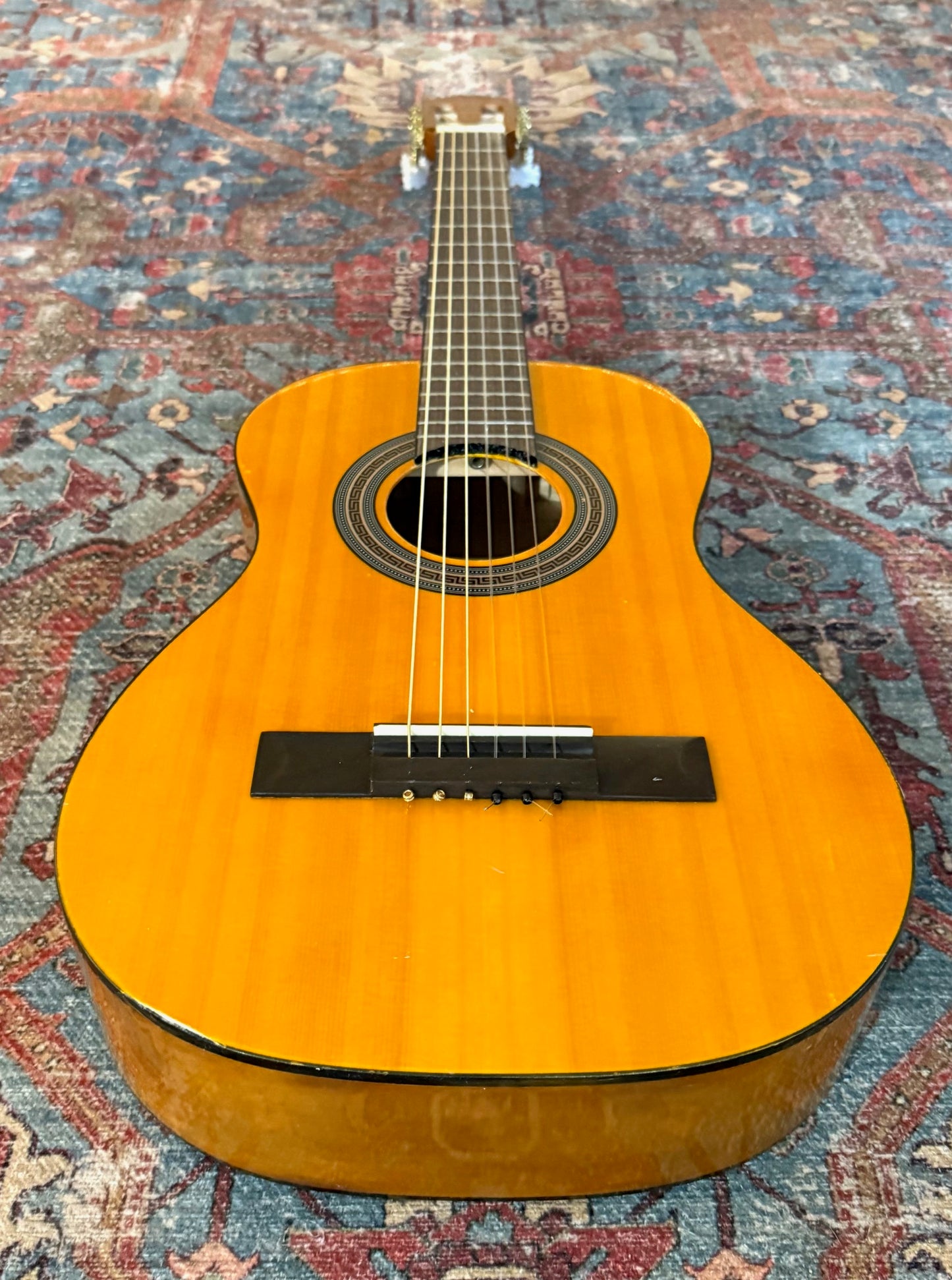 Laurel Canyon LN-50 1/2 Size Classical Acoustic Guitar