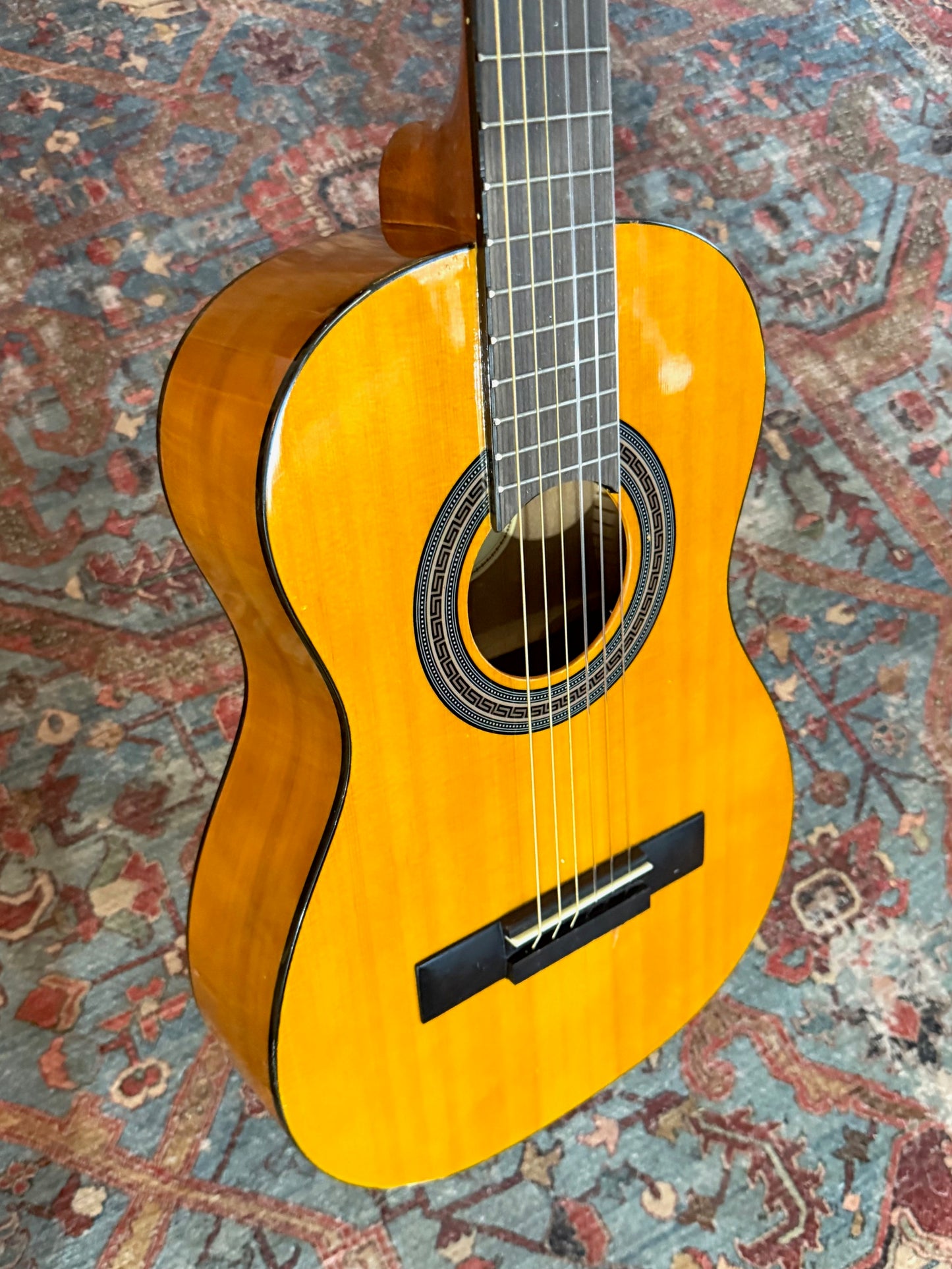 Laurel Canyon LN-50 1/2 Size Classical Acoustic Guitar