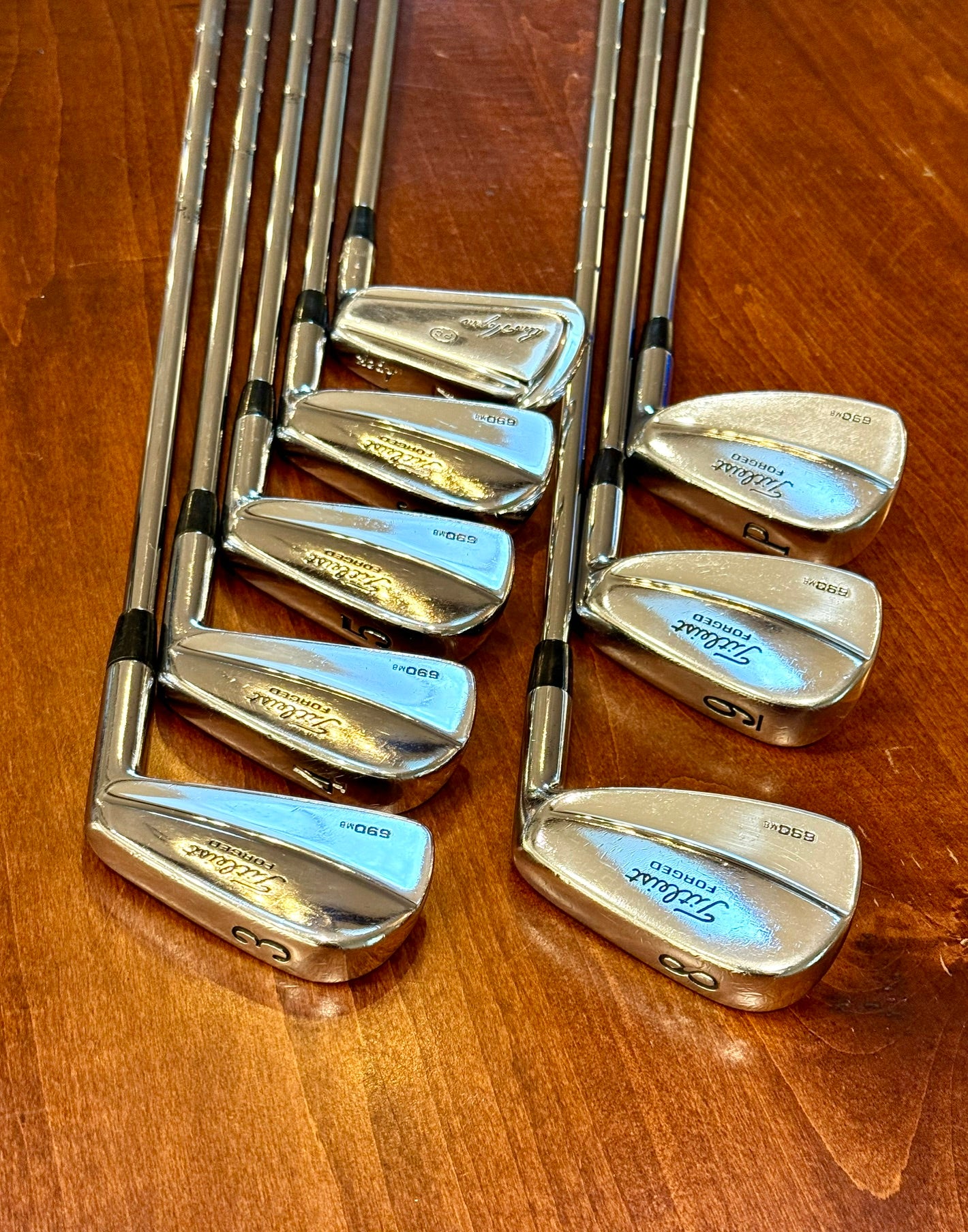 Titleist 690 MB Muscle Back Forged Irons Set 3-PW Stiff