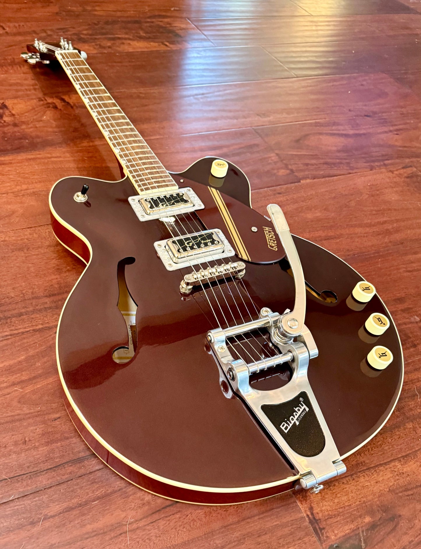 LIKE NEW Gretsch G2604T Streamliner Rally II Center Block Double-Cut W/Gig Bag