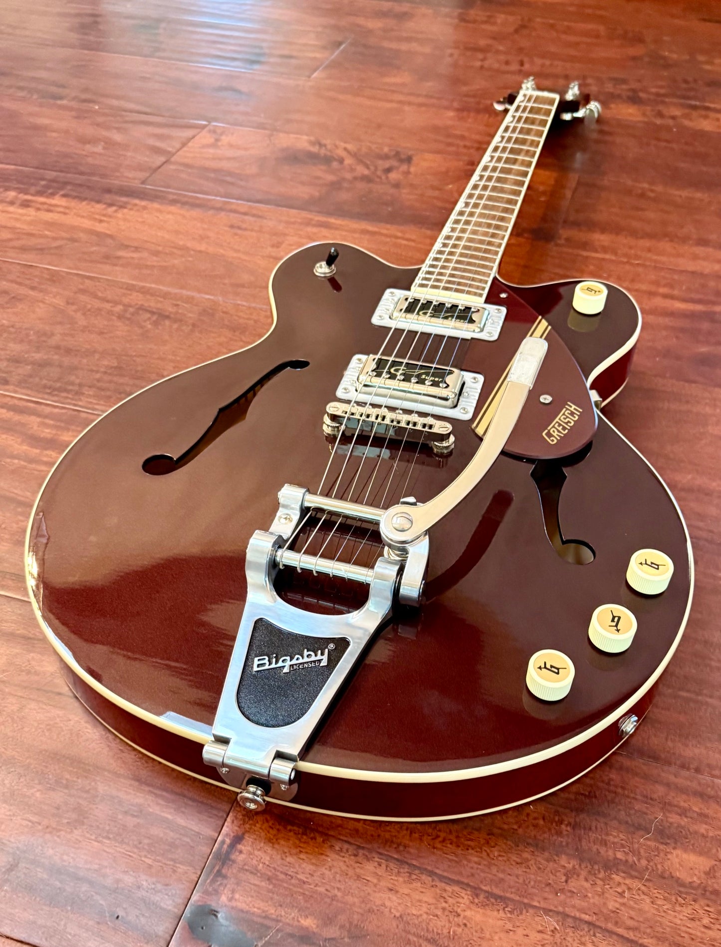 LIKE NEW Gretsch G2604T Streamliner Rally II Center Block Double-Cut W/Gig Bag