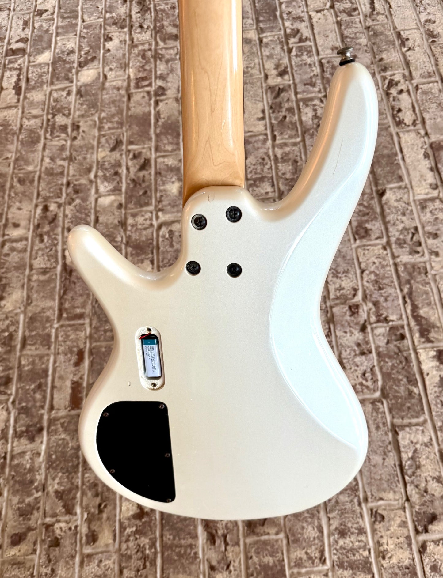 Ibanez GSR200 Pearl White Electric Bass Guitar