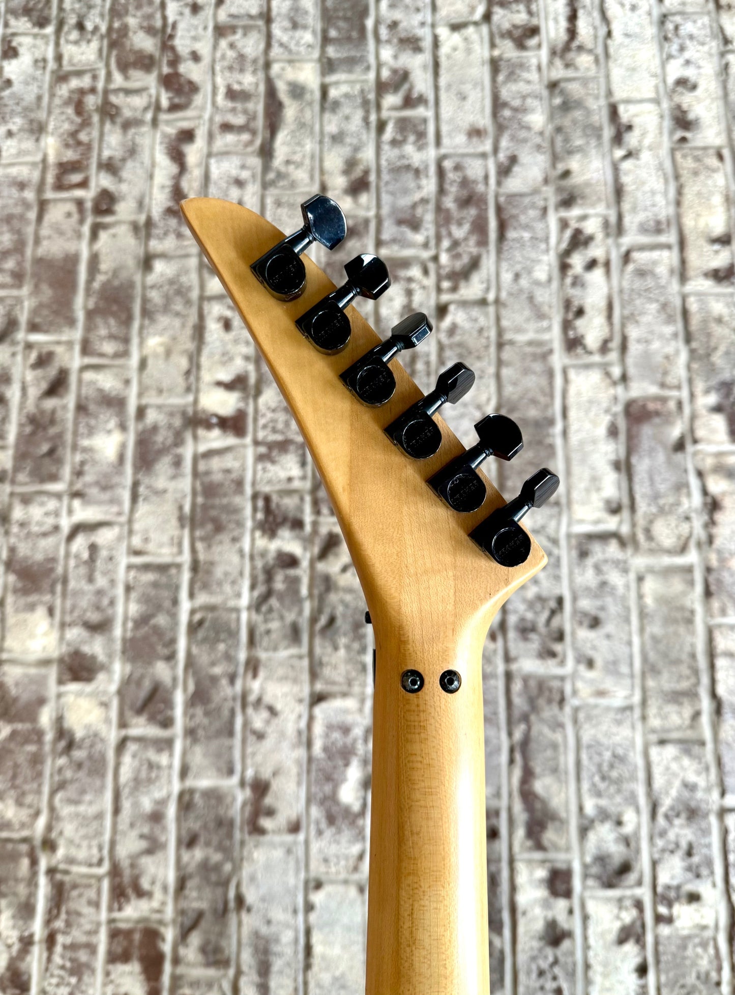 Vintage 1988-89 Kramer 100 Series 615 Electric Guitar