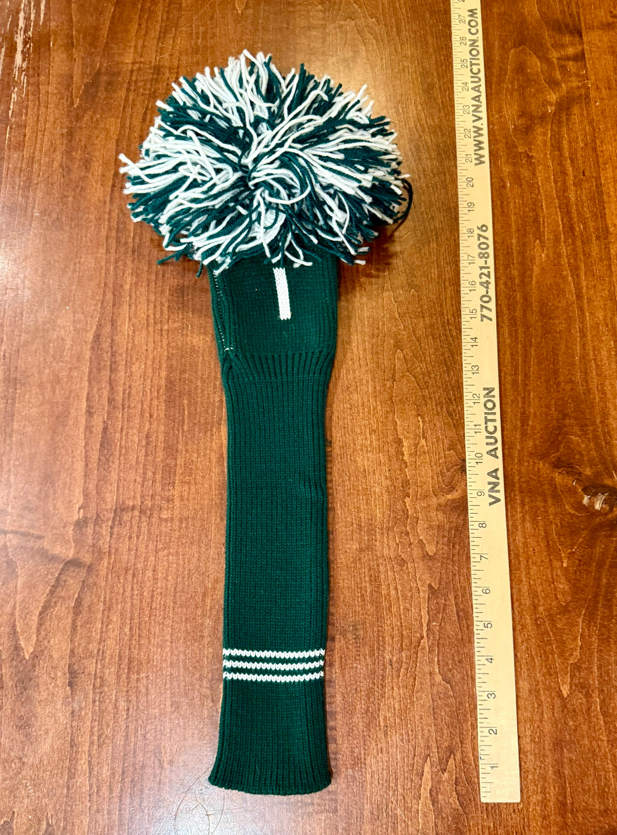 The "Giant" Vintage Pom-Pom Knit Driver Cover GREEN. NEW NOS