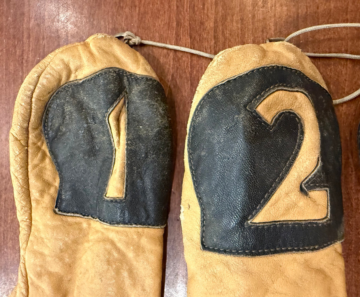 Vintage Jakul Mid-Century Leather Set of Golf Clubs Covers 1,2,3,4