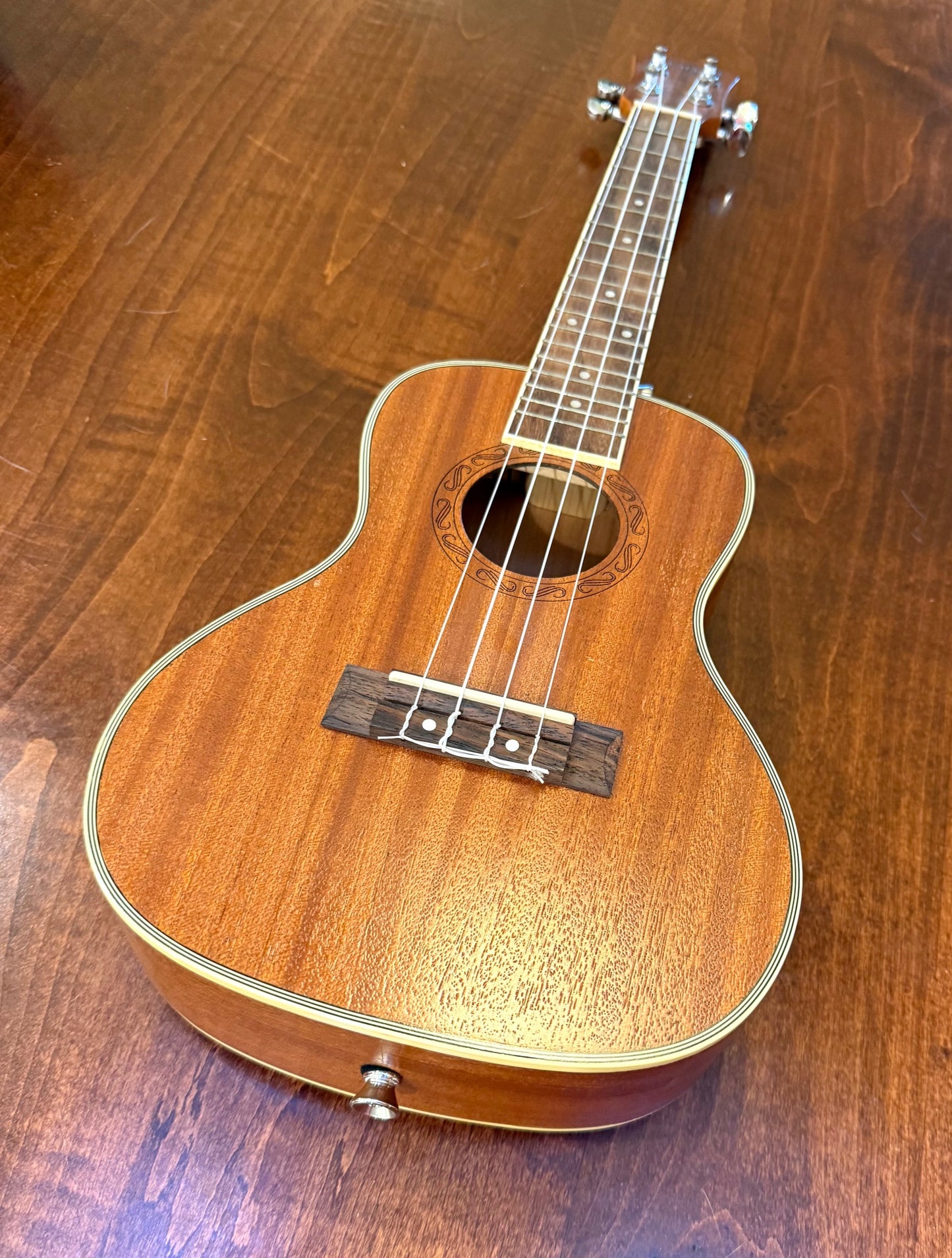 Lohanu Concert Ukulele LU-C W/Bag EXCELLENT CONDITION