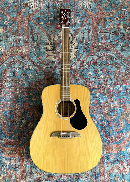 Alvarez RD-10 2010 Acoustic Guitar