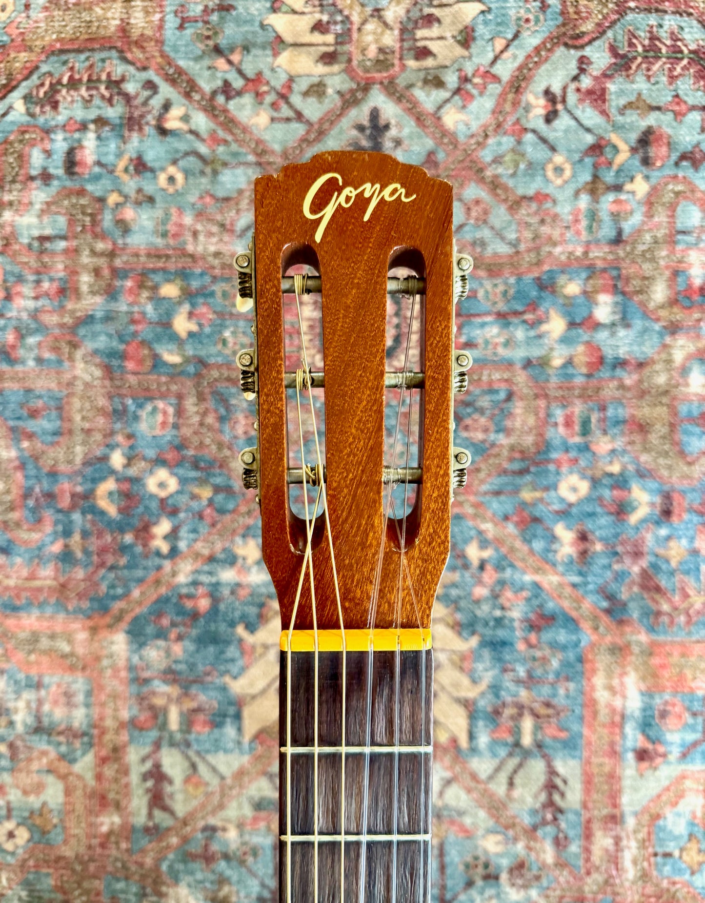 Vintage 1966 Goya G-10 ALL SOLID Classical Guitar Levin-Made in Sweden W/Case.