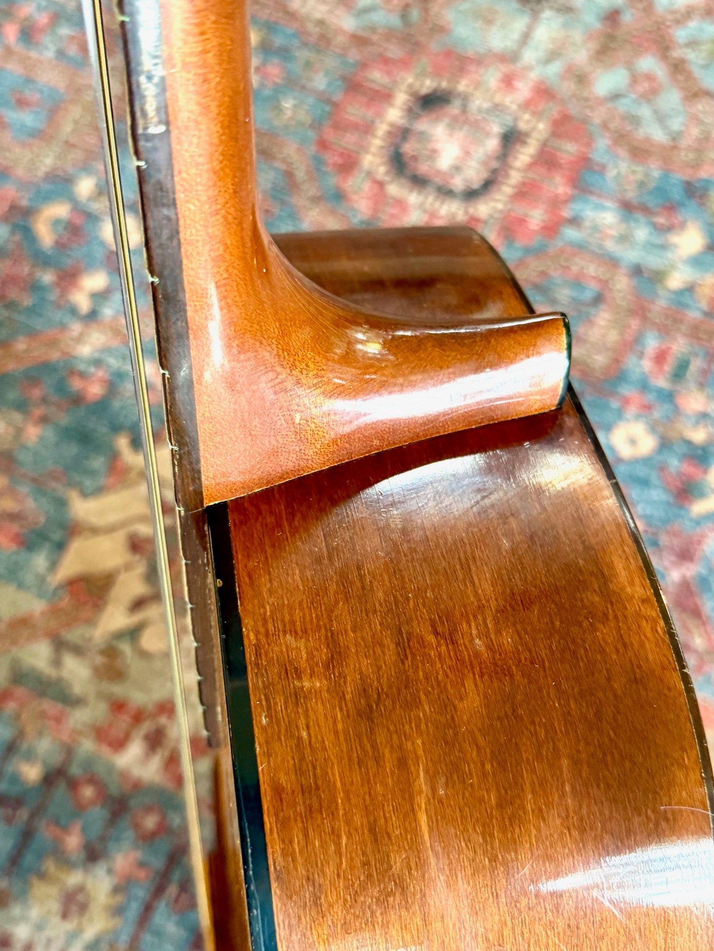 Vintage 1966 Goya G-10 ALL SOLID Classical Guitar Levin-Made in Sweden W/Case.