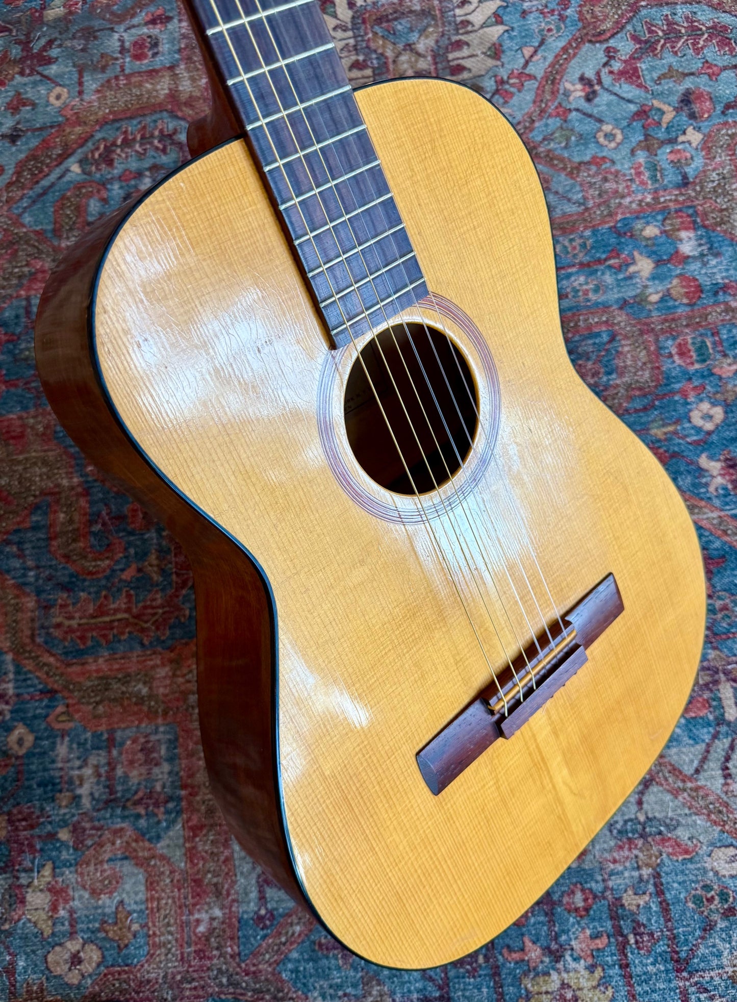 Vintage 1966 Goya G-10 ALL SOLID Classical Guitar Levin-Made in Sweden W/Case.