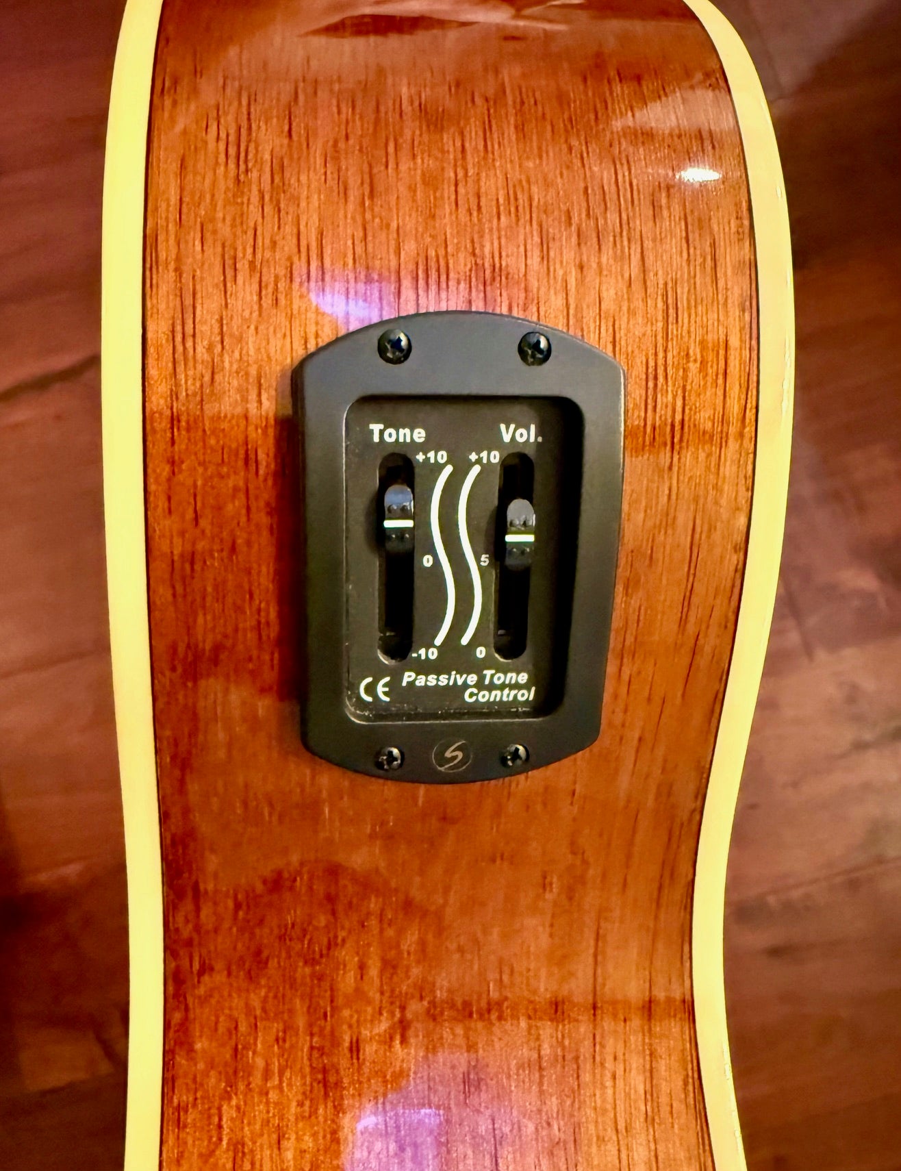 Greg Bennett C2CE Classical Acoustic Electric Guitar