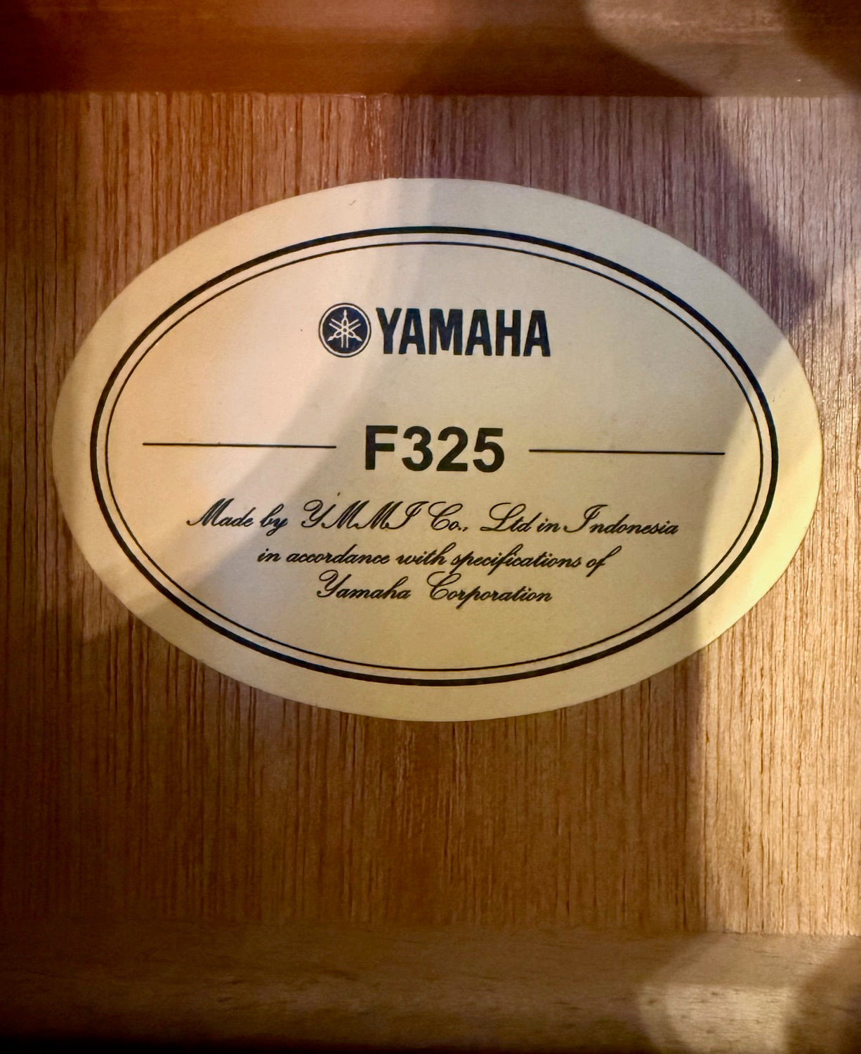 Yamaha F325 Acoustic Guitar EXCELLENT CONDITION