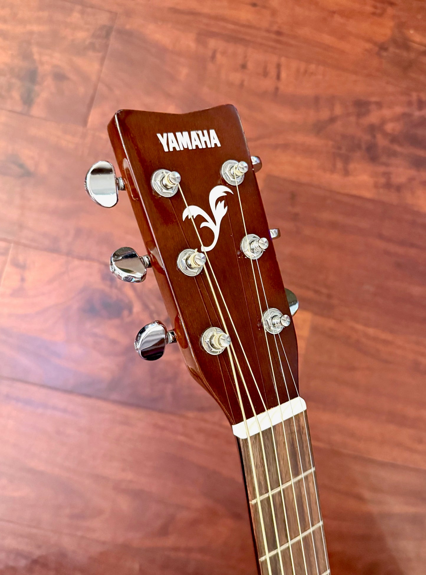 Yamaha F325 Acoustic Guitar EXCELLENT CONDITION