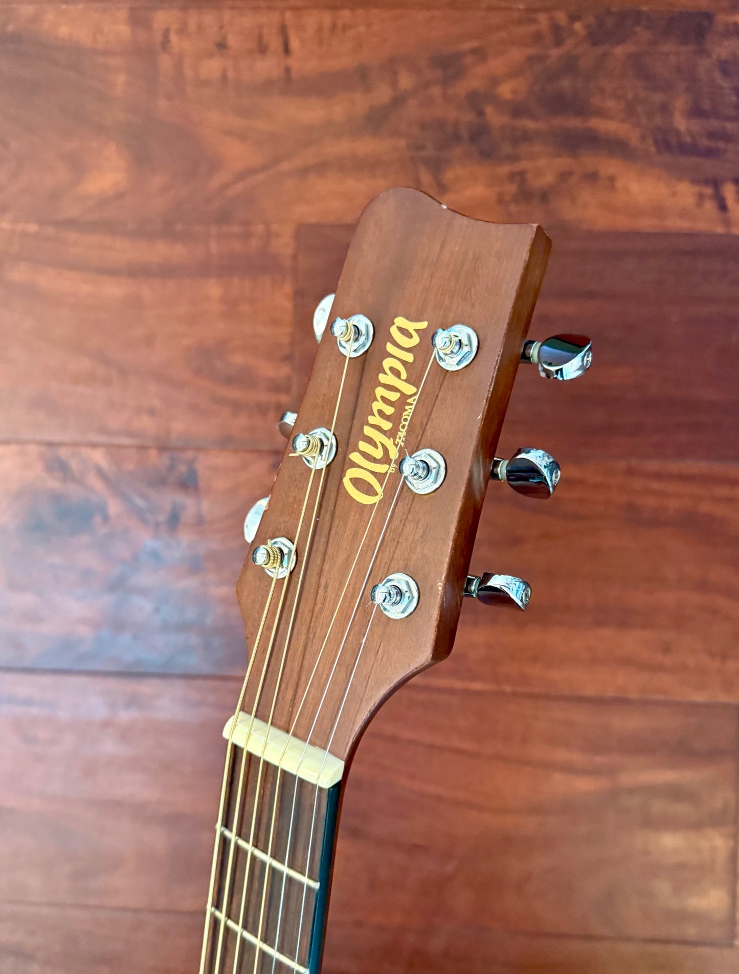 Tacoma Olympia OP-2, 3/4 Size Acoustic Guitar