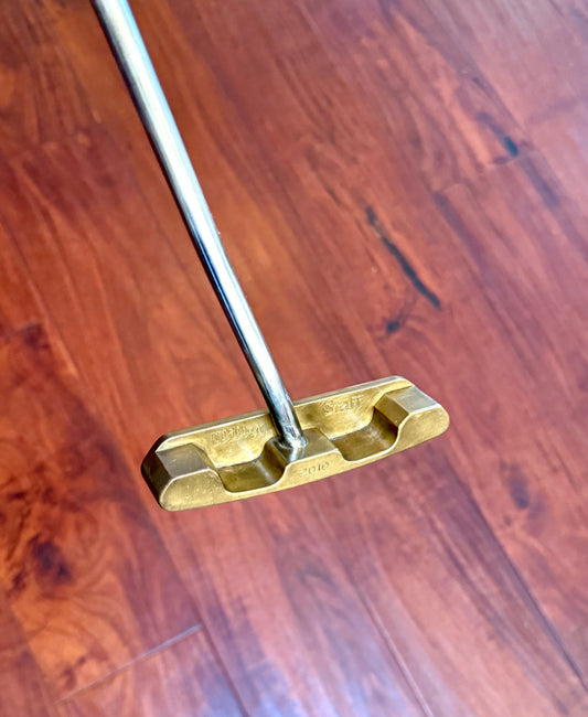 Wilson Staff 2010 Copper insert Putter 35.5" with NEW GRIP