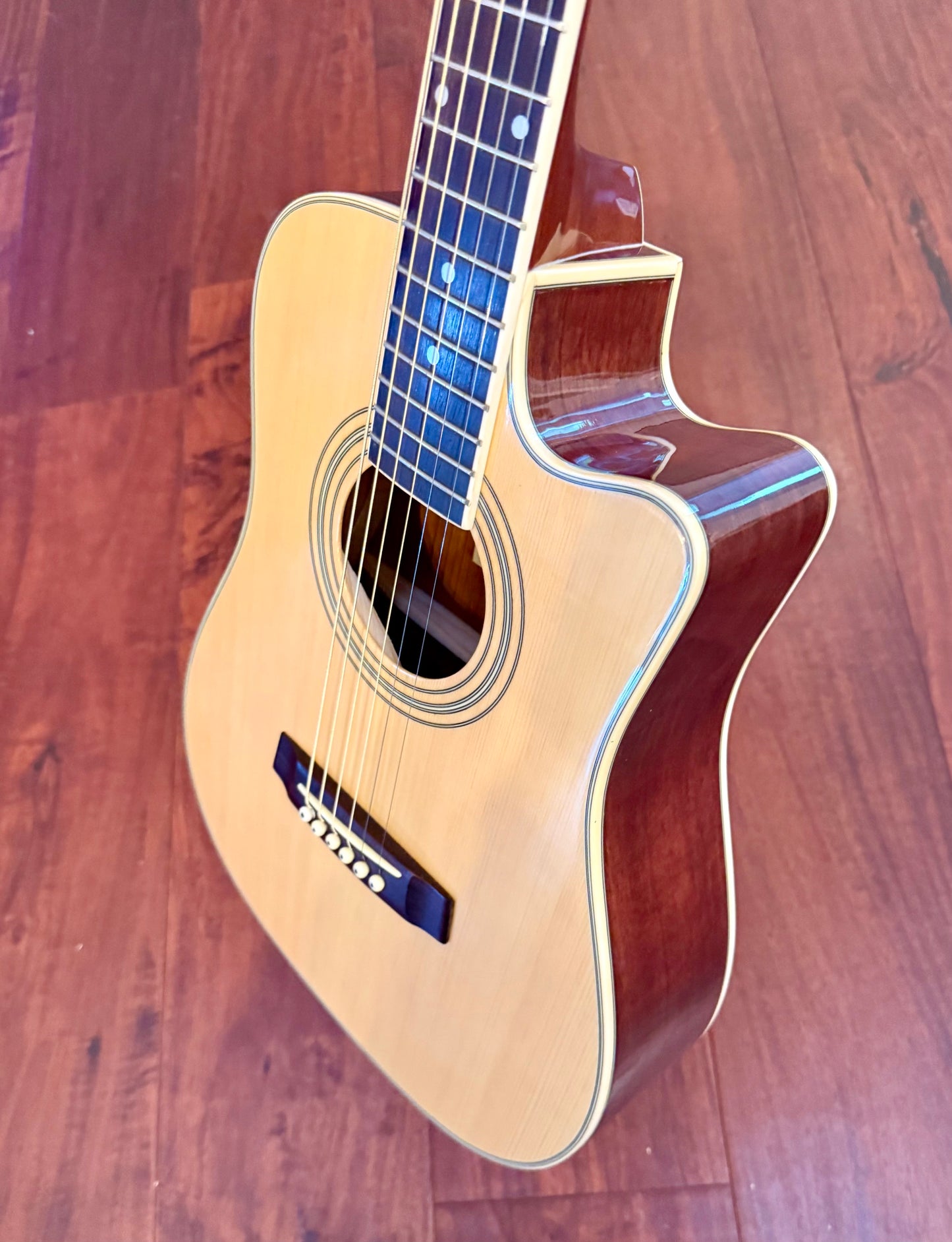 LIKE NEW Ibanez Daytripper DT10CNT 3/4 size Acoustic Guitar