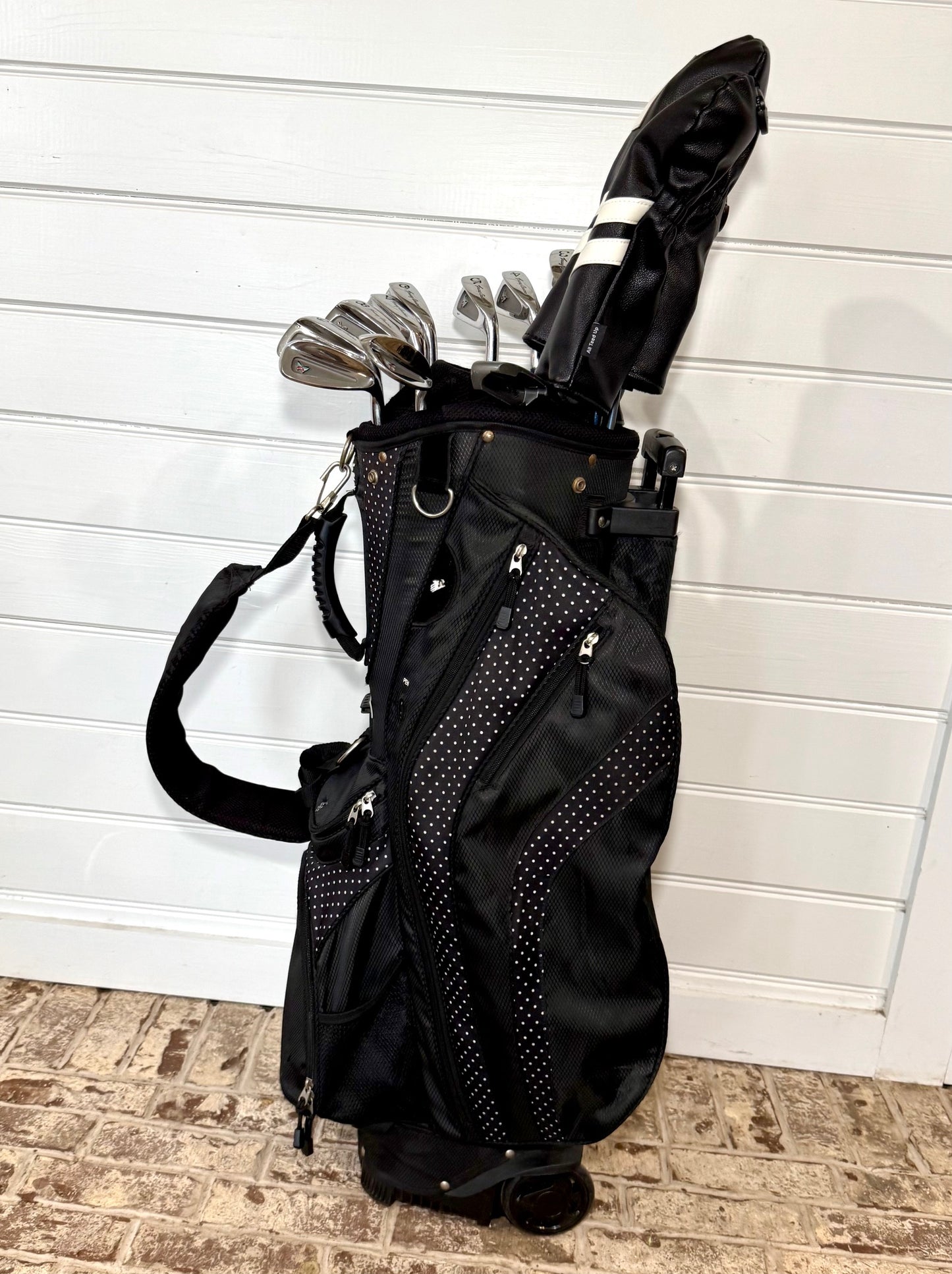 Ladies Petite Set of Golf Clubs. BUTTERFLY/HONMA/TOUR EDGE W/Bag & NEW GRIPS