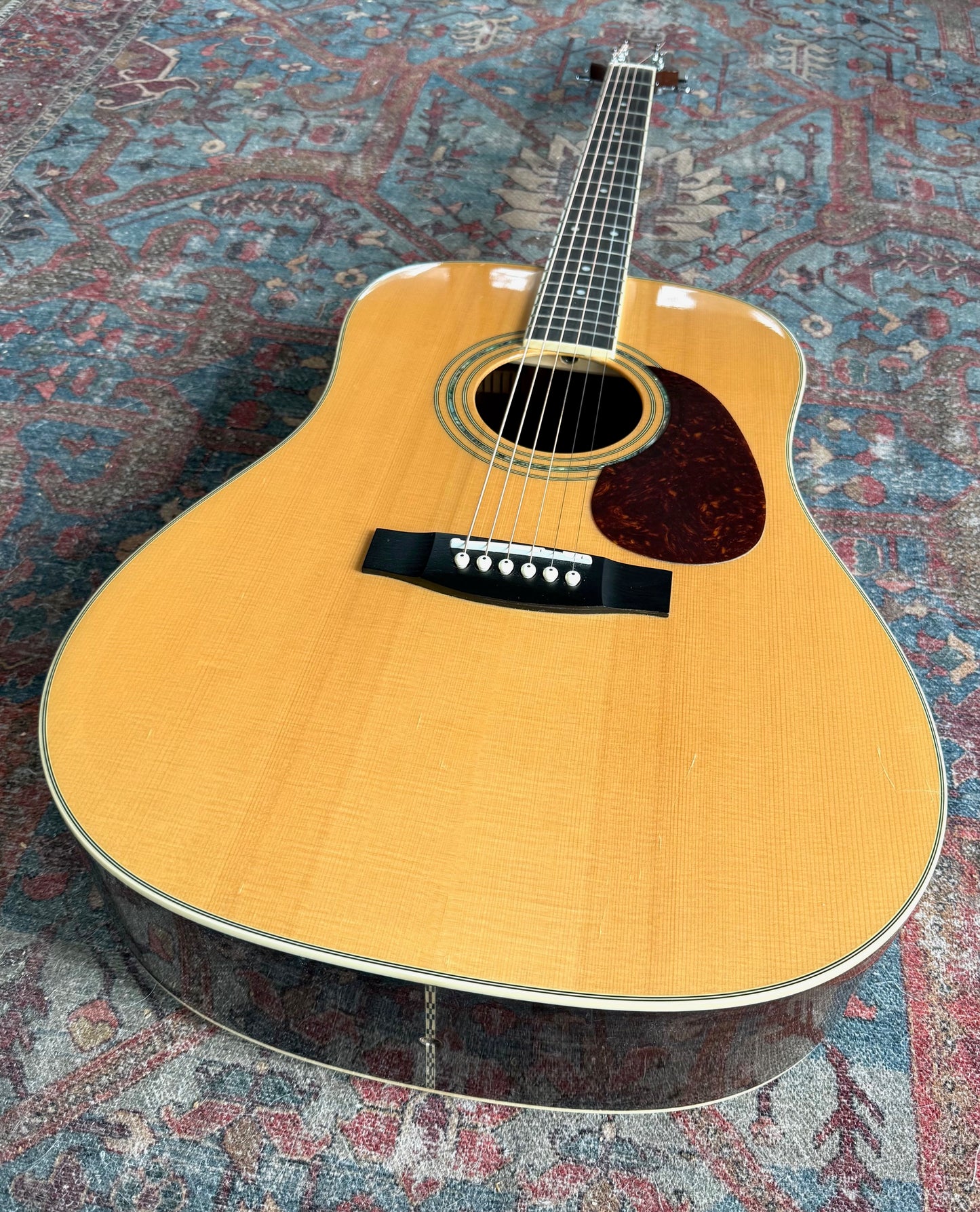 Laurel Canyon LD-200S/N Solid Top Acoustic Guitar
