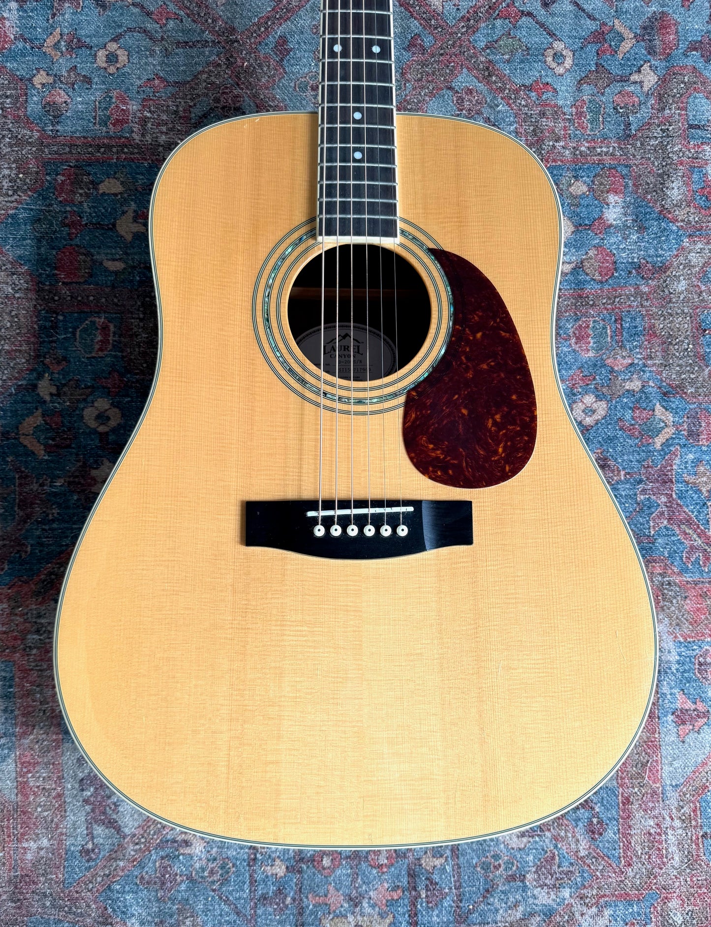 Laurel Canyon LD-200S/N Solid Top Acoustic Guitar