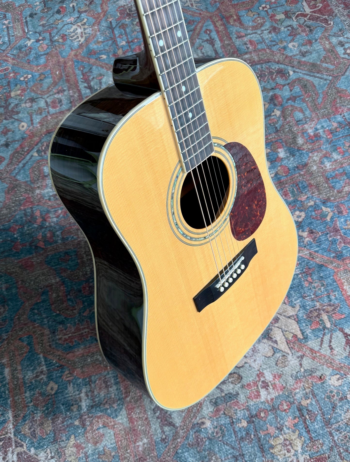 Laurel Canyon LD-200S/N Solid Top Acoustic Guitar