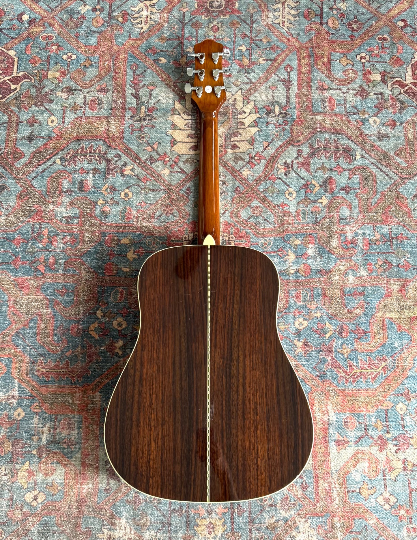Laurel Canyon LD-200S/N Solid Top Acoustic Guitar