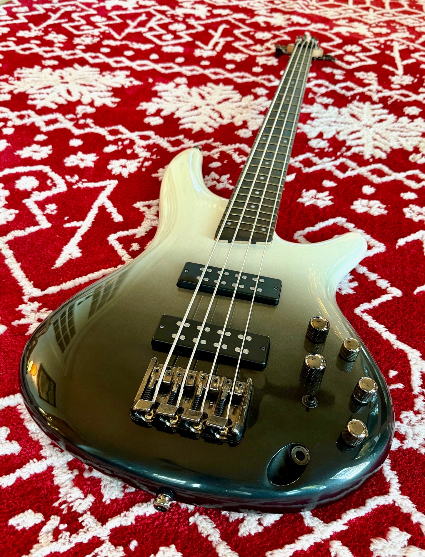 Ibanez SR300E 1P-01 Electric Bass Guitar, Pearl Black Fade