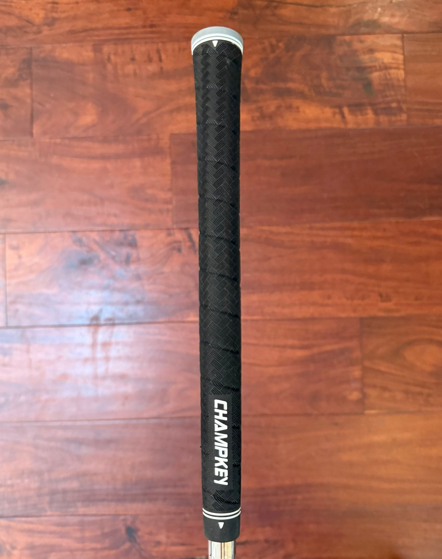 Cleveland Tour Action 588 56* SW Sand Wedge Golf Club with NEW GRIP