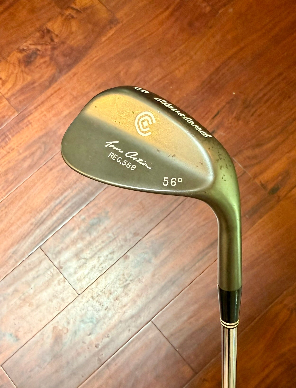 Cleveland 588 56* SW Sand Wedge Golf Club LIKE NEW