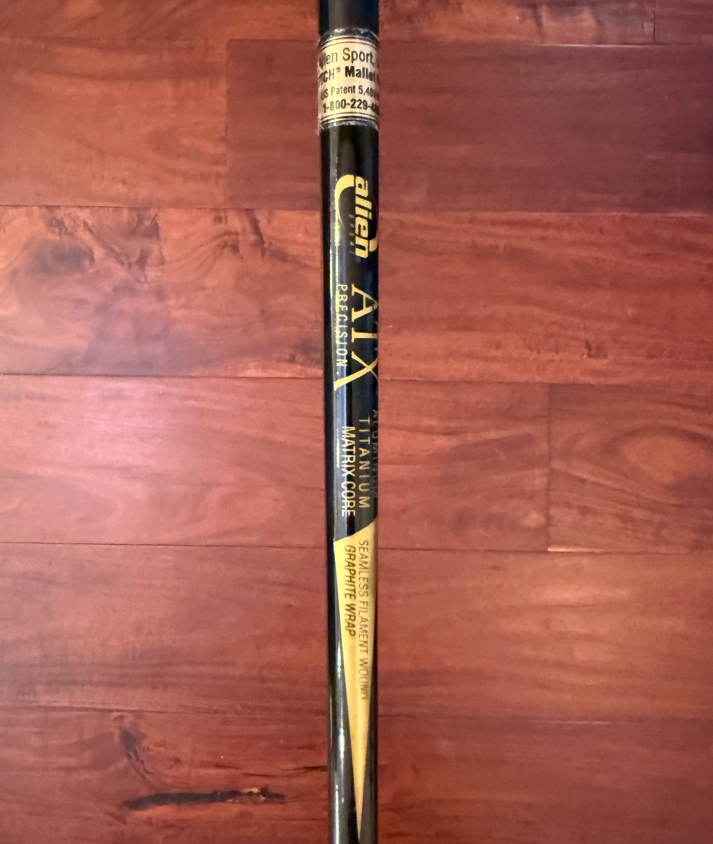 Alien Tutch Mallet RH Putter Golf Club