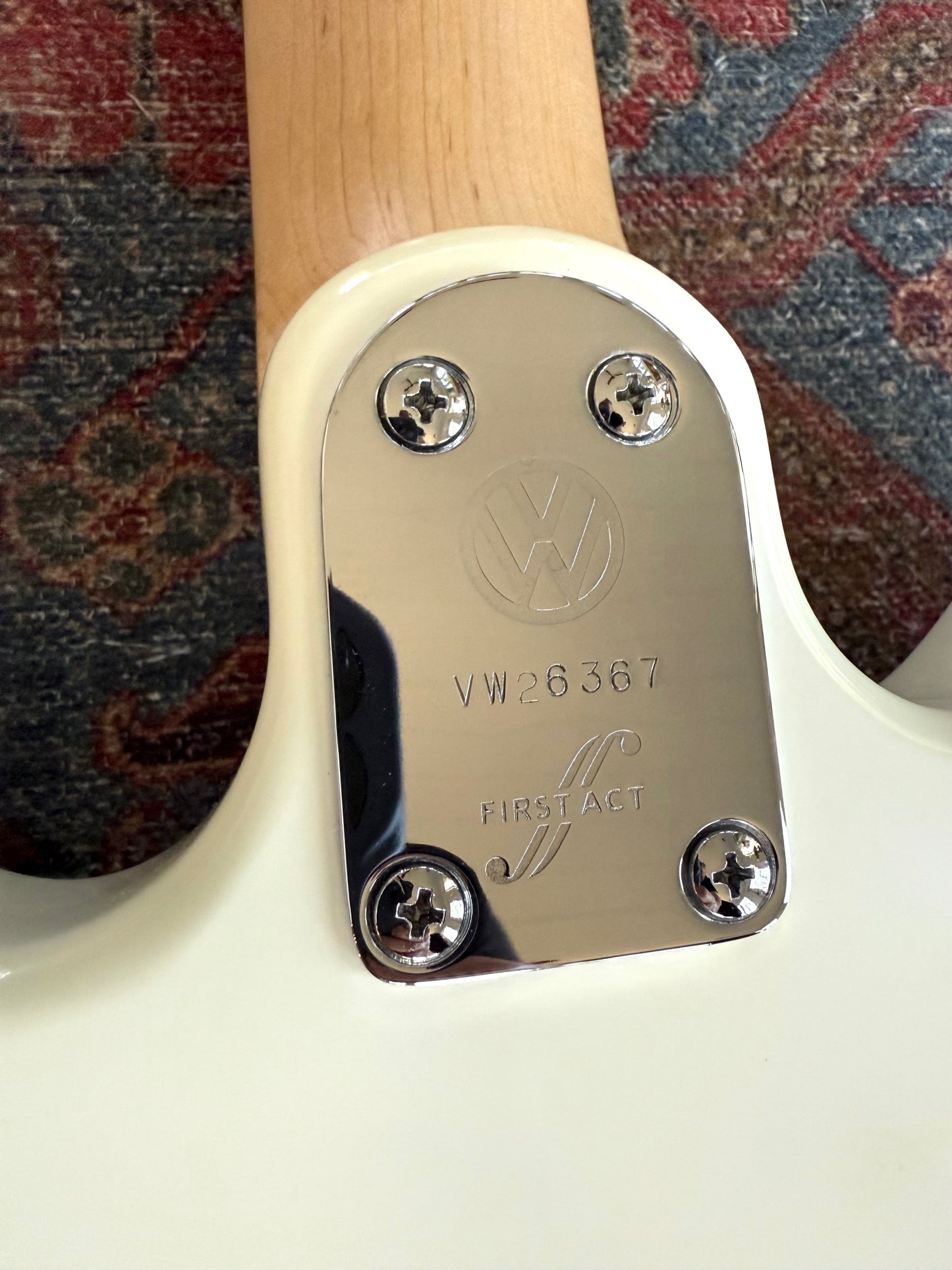 Volkswagen VW Limited GarageMaster Electric Guitar W/Bag & Strap.